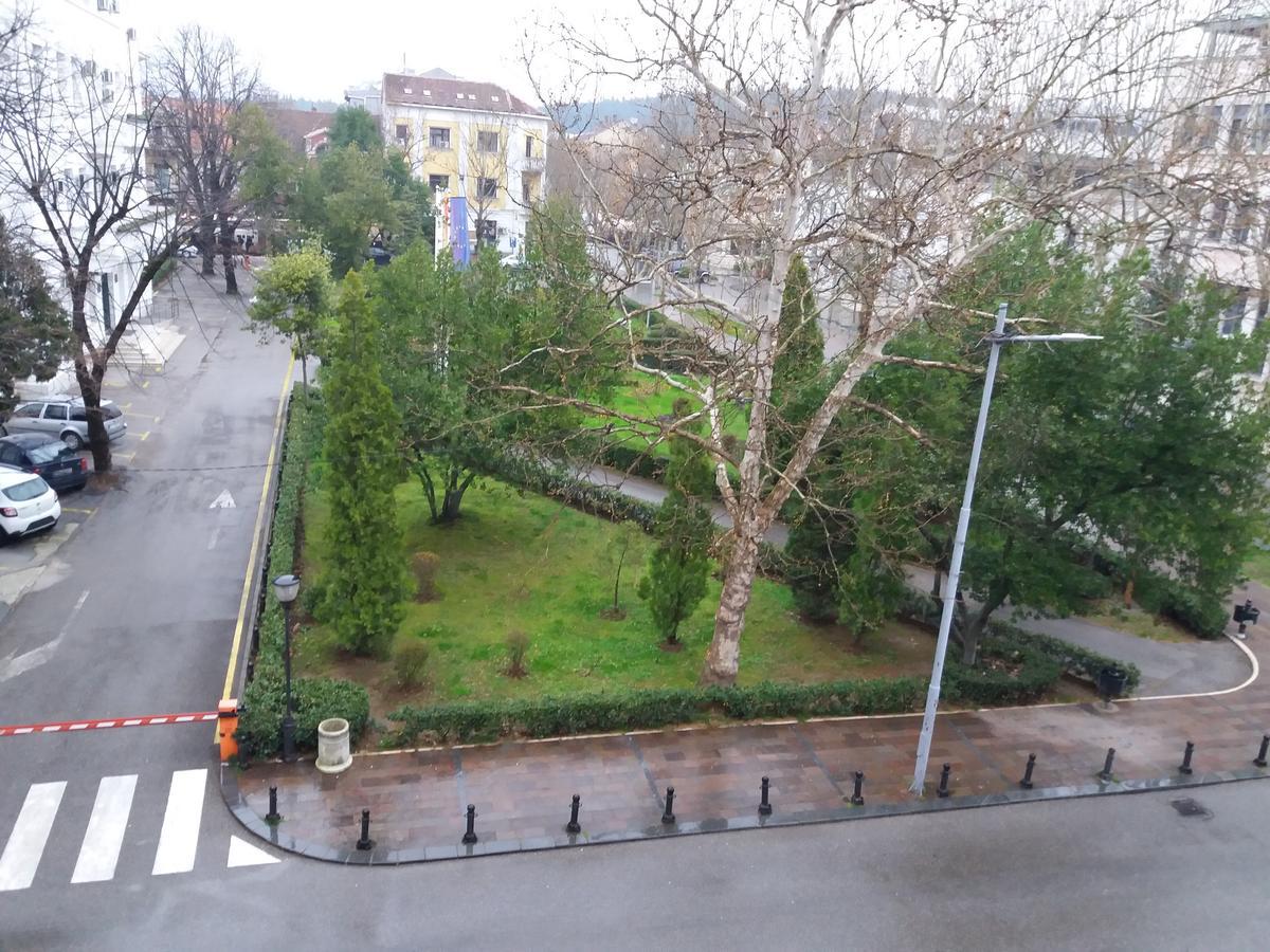Apartment Studio Center Podgorica Buitenkant foto